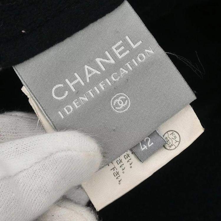 مملوكة مسبقًا Chanel Black Sport Line Zip Up Coat Woman Size 42