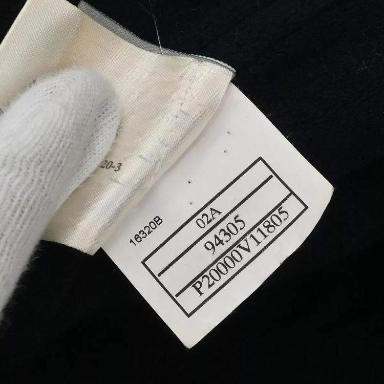 مملوكة مسبقًا Chanel Black Sport Line Zip Up Coat Woman Size 42