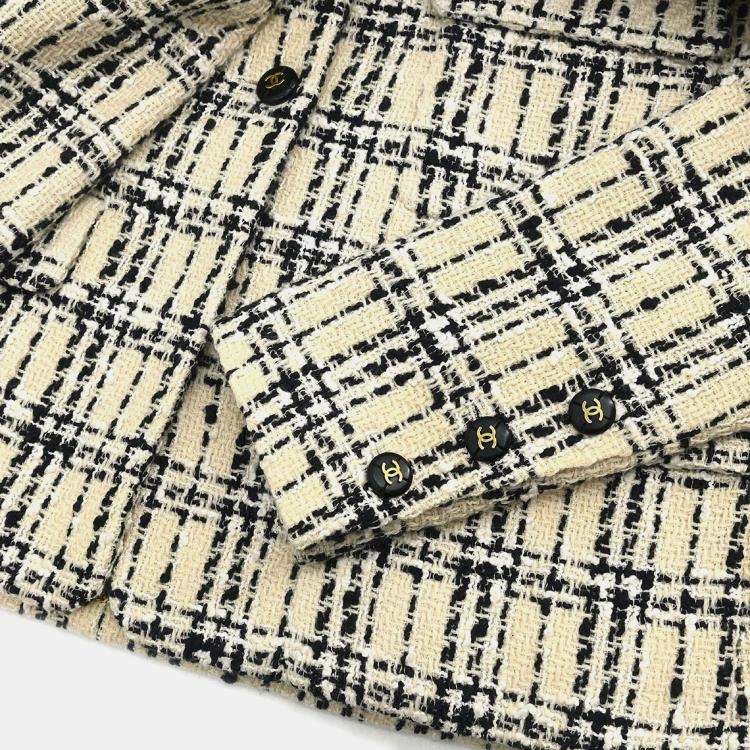 Pre Owned Chanel Beige Single Breasted Jacket Size 40