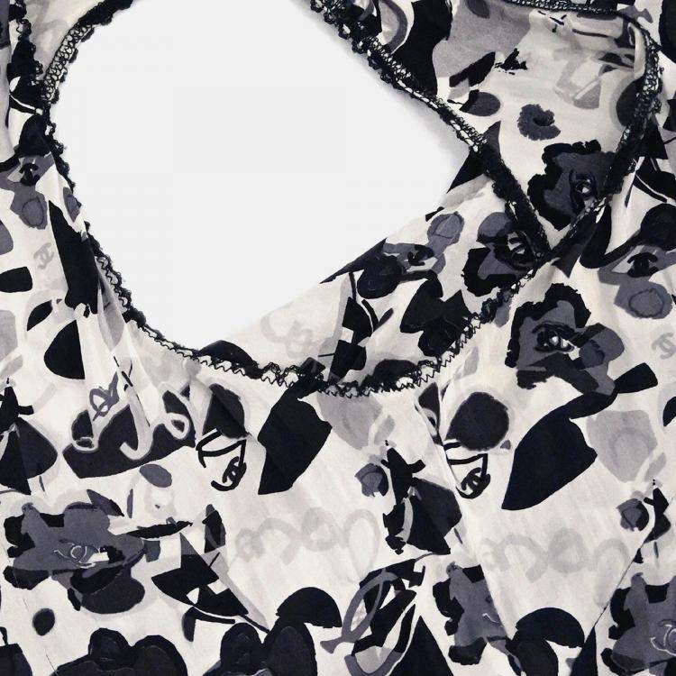 Pre Owned Chanel Black Sleeveless Top Size 40