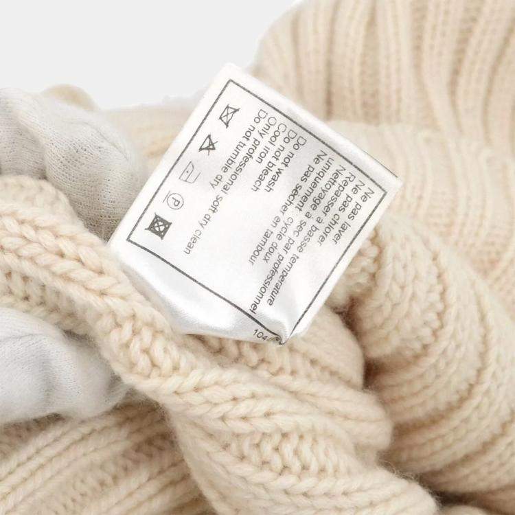 Pre Owned Chanel Ivory Sweater Size 36