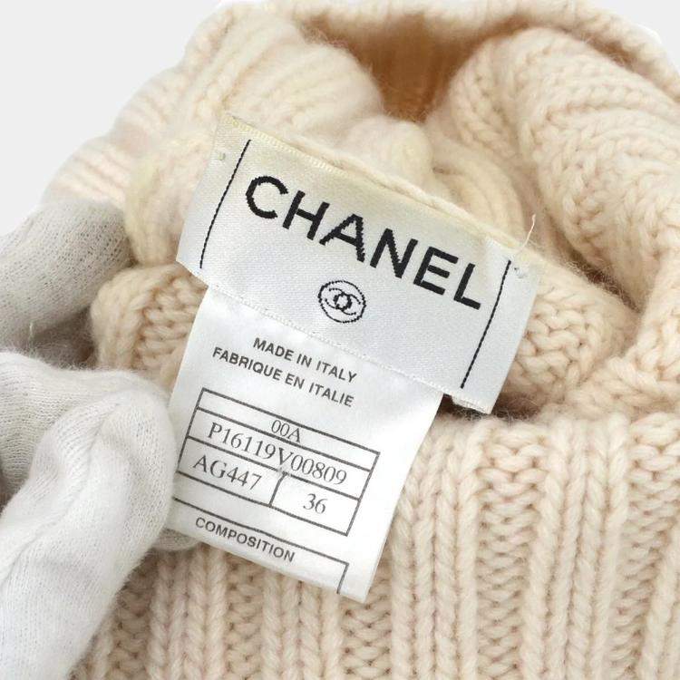 Pre Owned Chanel Ivory Sweater Size 36