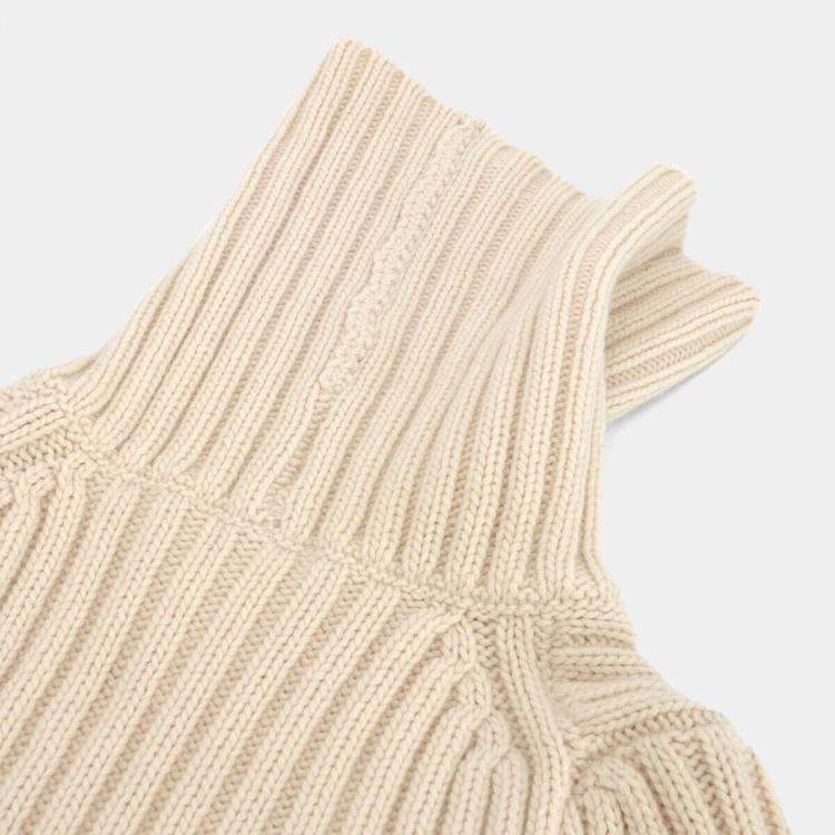Pre Owned Chanel Ivory Sweater Size 36
