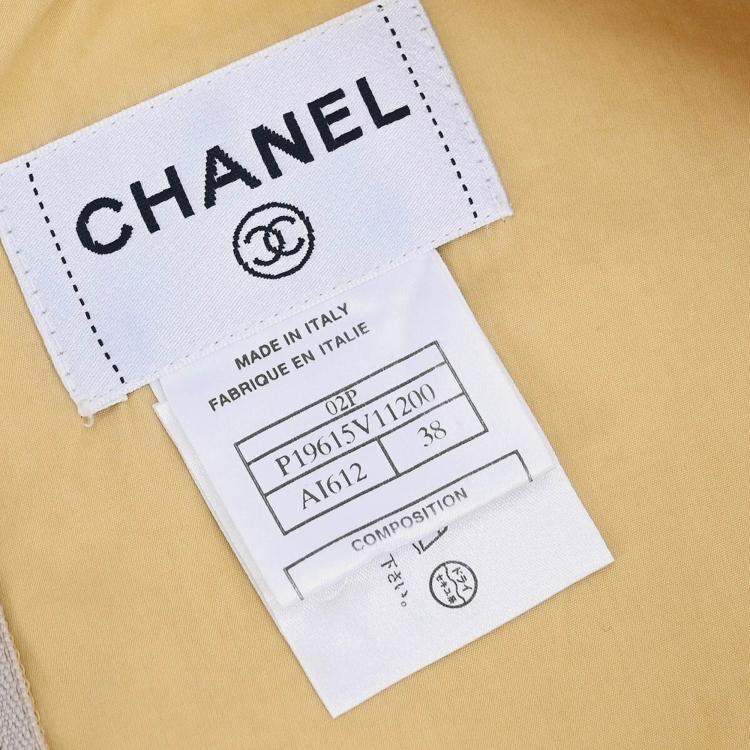 Pre Owned Chanel Sleeveless jumpsuit Yellow Size 38