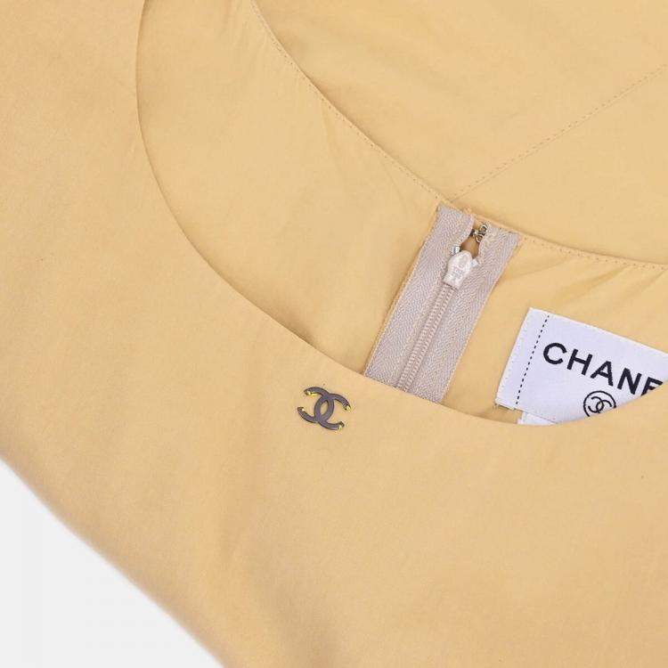 Pre Owned Chanel Sleeveless jumpsuit Yellow Size 38