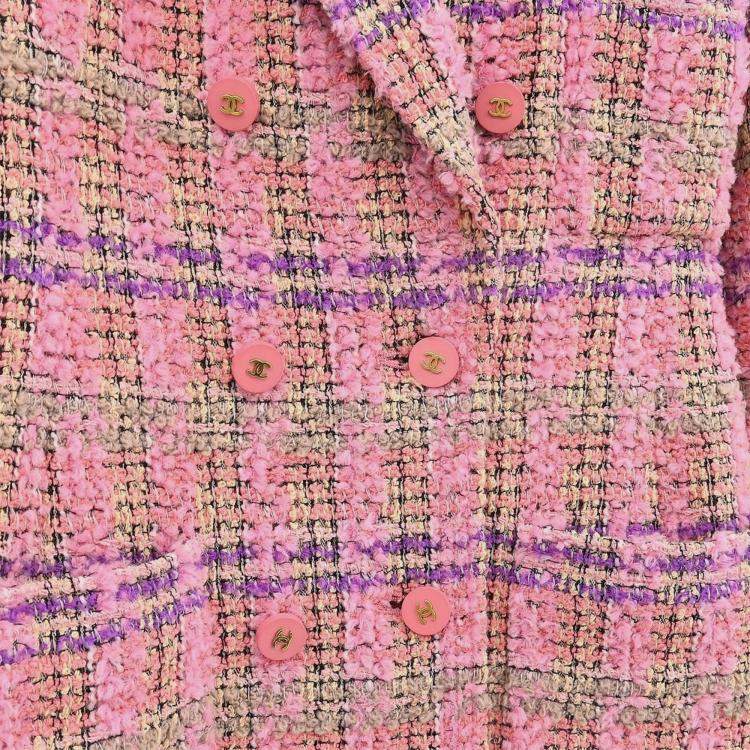 Pre Owned جاكيت شانيل تويد وردي مزدوج من الأمام صغير