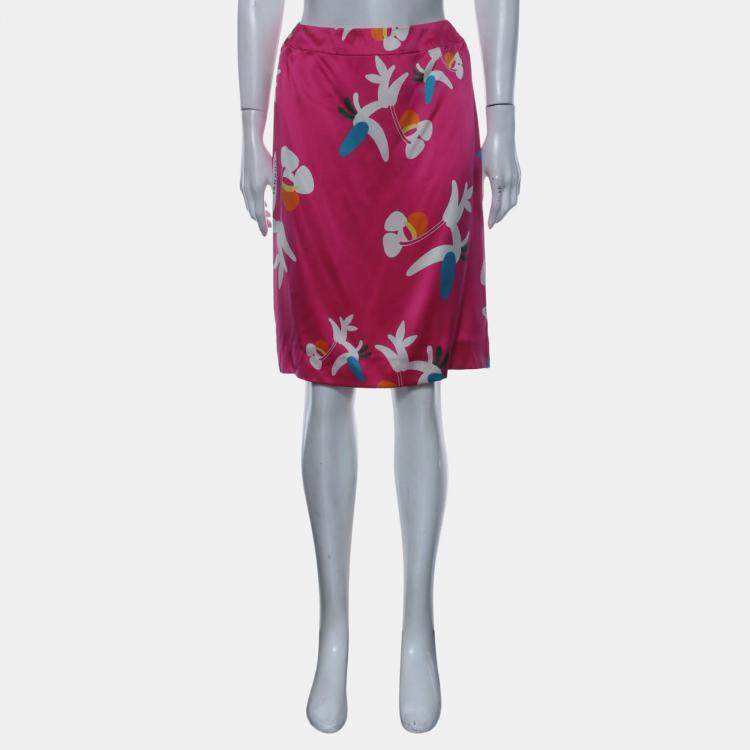 مملوكة مسبقًا Chanel Pink Floral Logo Printed Silk Skirt S