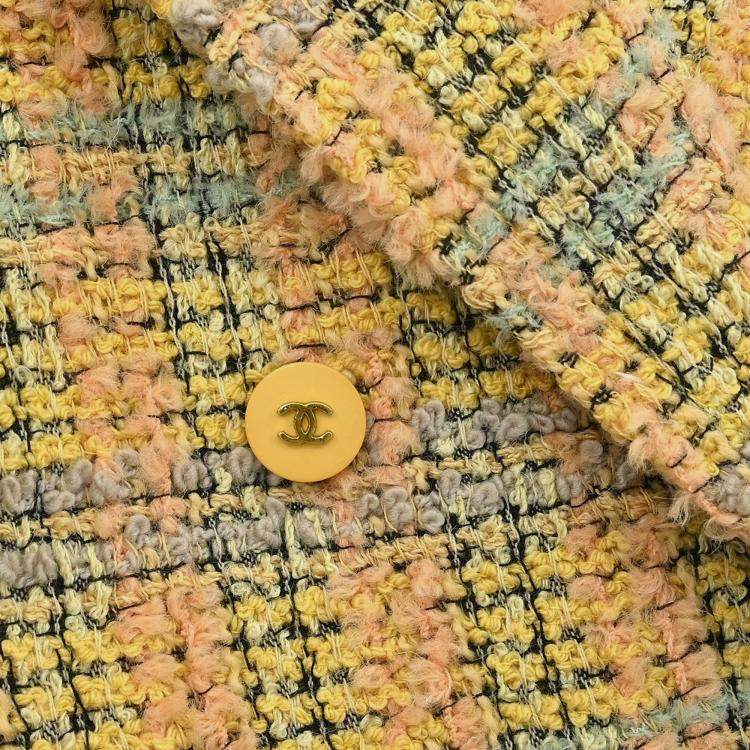 مملوكة مسبقًا جاكيت شانيل بصفين من الأزرار توبيد أصفر 94A #36