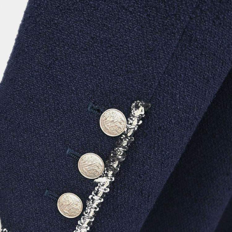 Pre Owned جاكيت شانيل بحري 05C مقاس 46