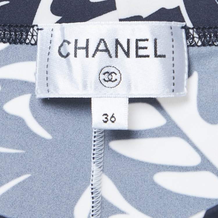 Pre Owned Chanel Navy Blue/White Floral Print Jersey Biker Shorts S