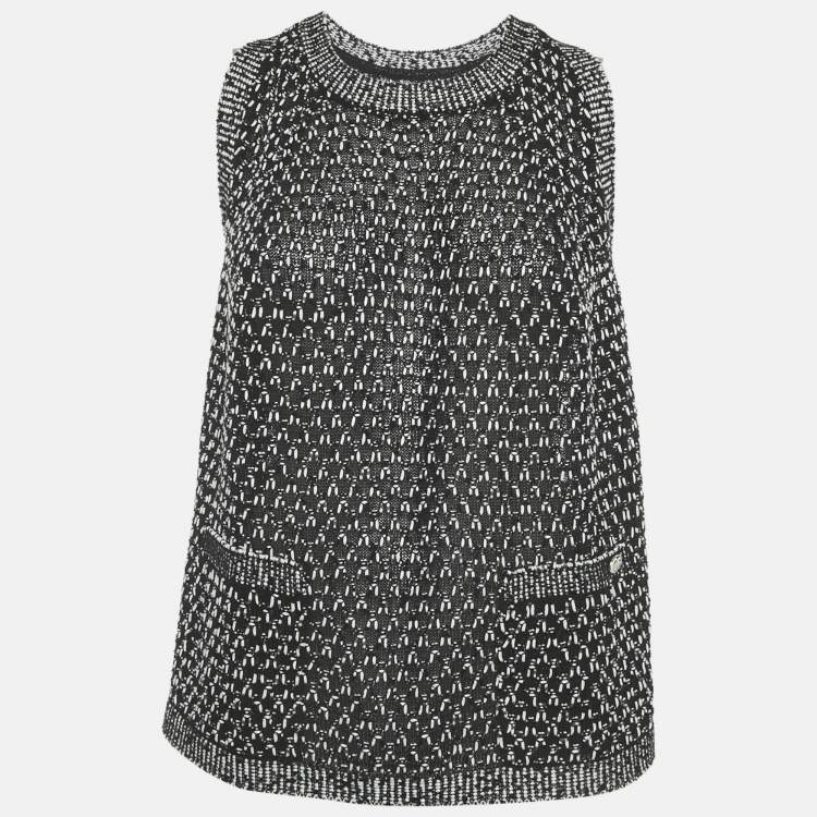 Pre Owned Chanel Black /White Knit Top XL