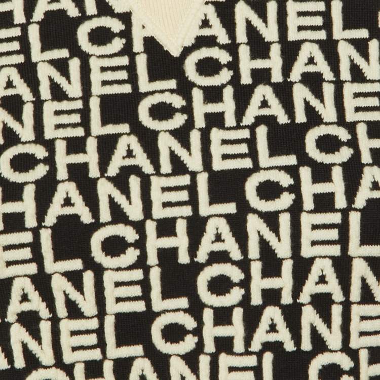 Pre Owned كنزة شانيل مونوكروم شعار جاكار مزيج صوف مقاس وسط (ميديوم)