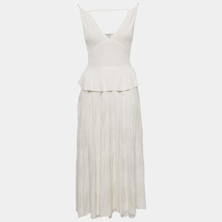 مملوكة مسبقًا Chanel White Textured Knit Ruffled Midi Dress M
