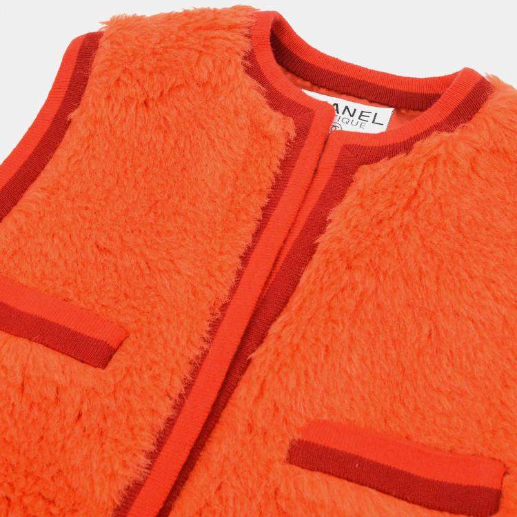 مملوكة مسبقًا Chanel Fur Vest Red Size S