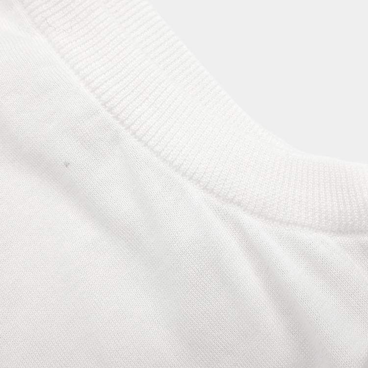 Pre Owned توب شانيل بلا أكمام أبيض مقاس ٣٨