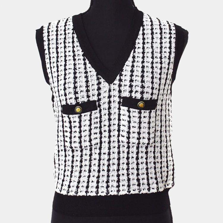Pre Owned Chanel 97P Sleeveless Vest Top Sweater White Black IT 42
