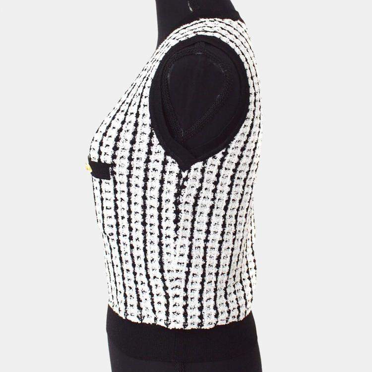 Pre Owned Chanel 97P Sleeveless Vest Top Sweater White Black IT 42