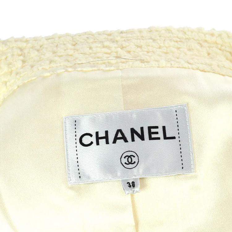 Pre Owned Chanel P57660V26446  Long Sleeve Jacket White F 38