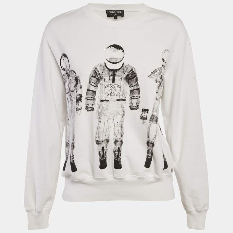 Pre Owned Chanel White Printed Cotton Sweatshirt M