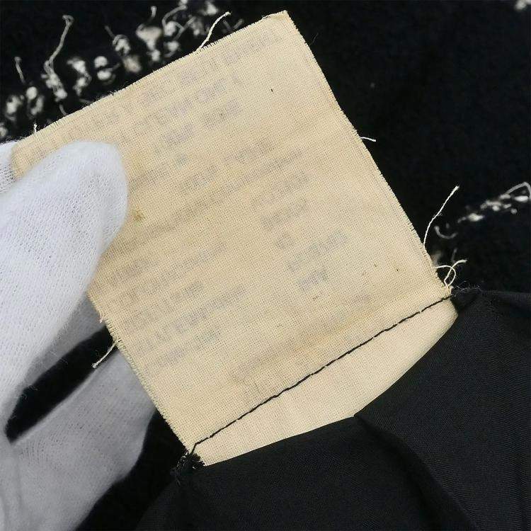 مملوكة مسبقًا Chanel Wool Jacket Black 94A Size L