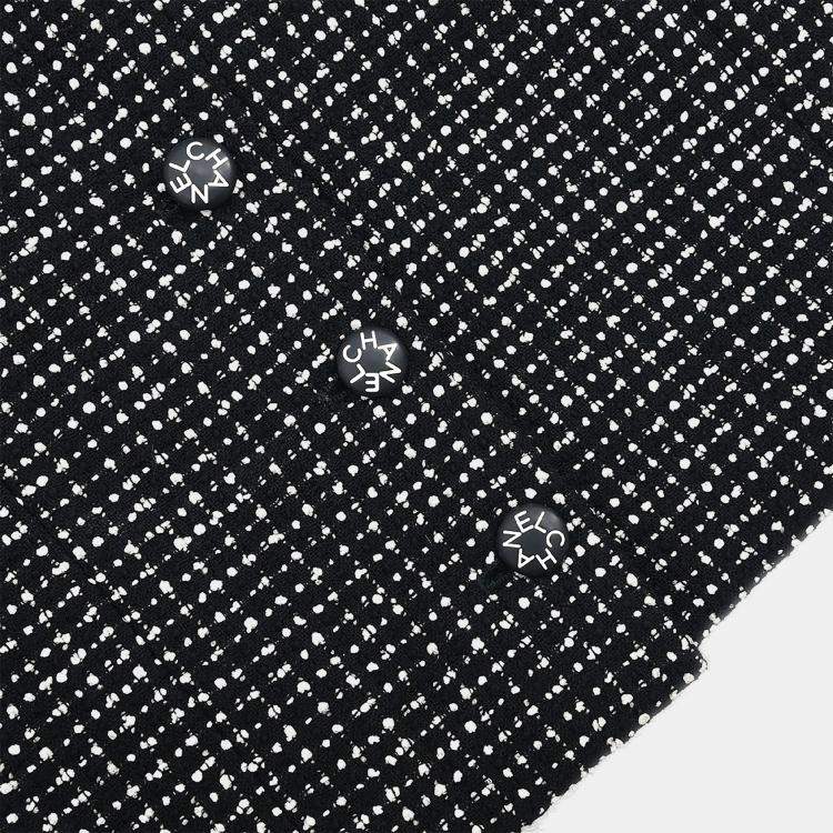 Pre Owned تنورة وجاكيت بدلة شانيل أسود 96C مقاس 40