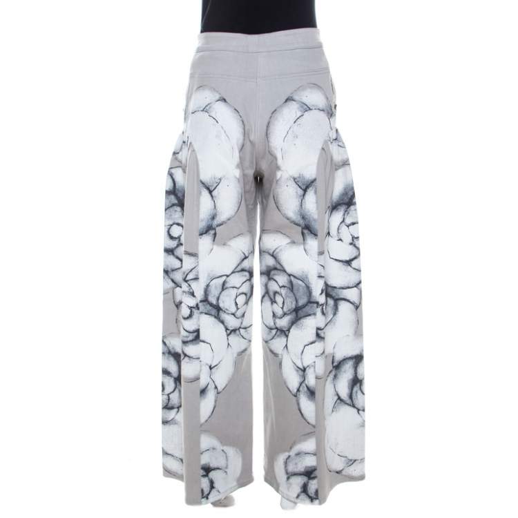 Pre Owned Chanel Grey Camellia Painted Denim High Waist Flared Jeans M 