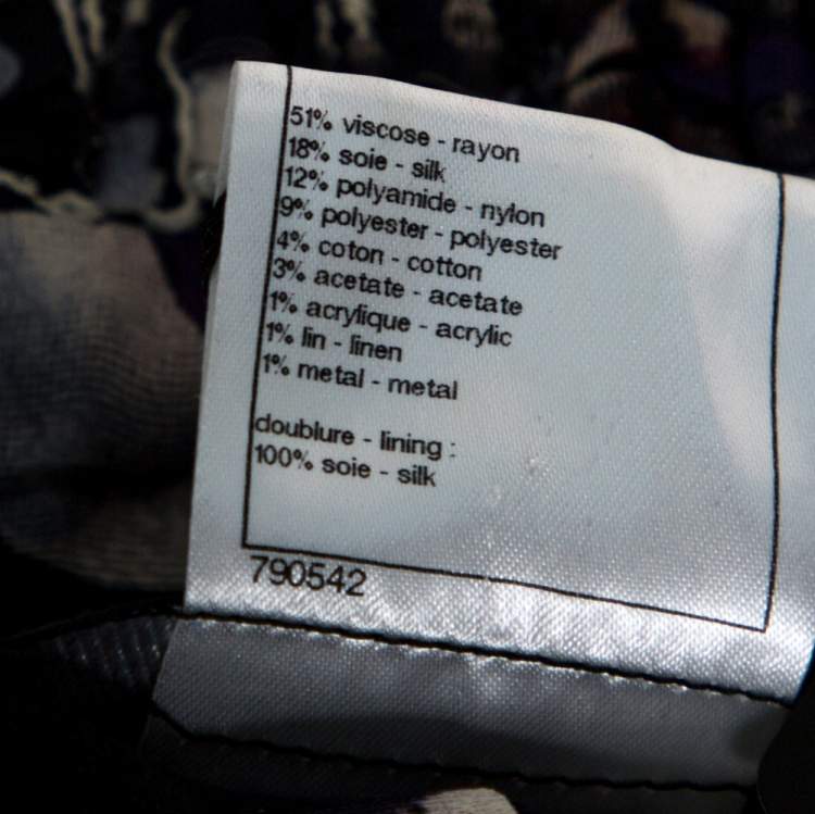 Pre Owned Chanel Navy Blue Tweed Embellished Closure Detail Jacket L