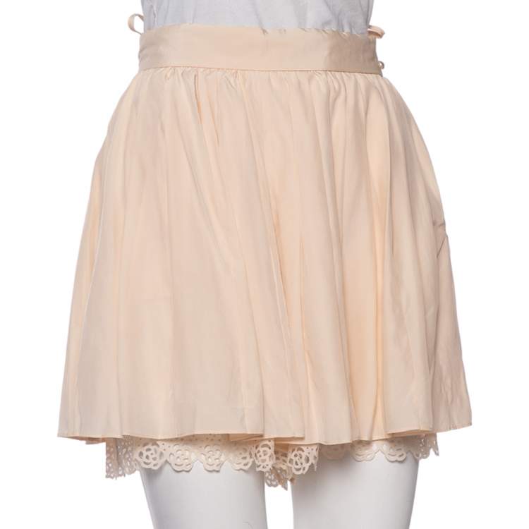 Pre Owned Chanel Peach Silk Pleated Detail Scalloped Hem Layered Shorts M