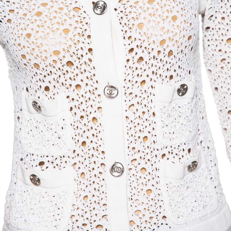 مملوكة مسبقًا Chanel White Crochet Knit Cropped Button Front Cardigan M
