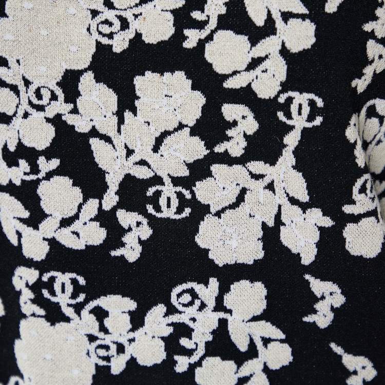 مملوكة مسبقًا Chanel Black Logo jacquard Knit Distressed Detail Top S