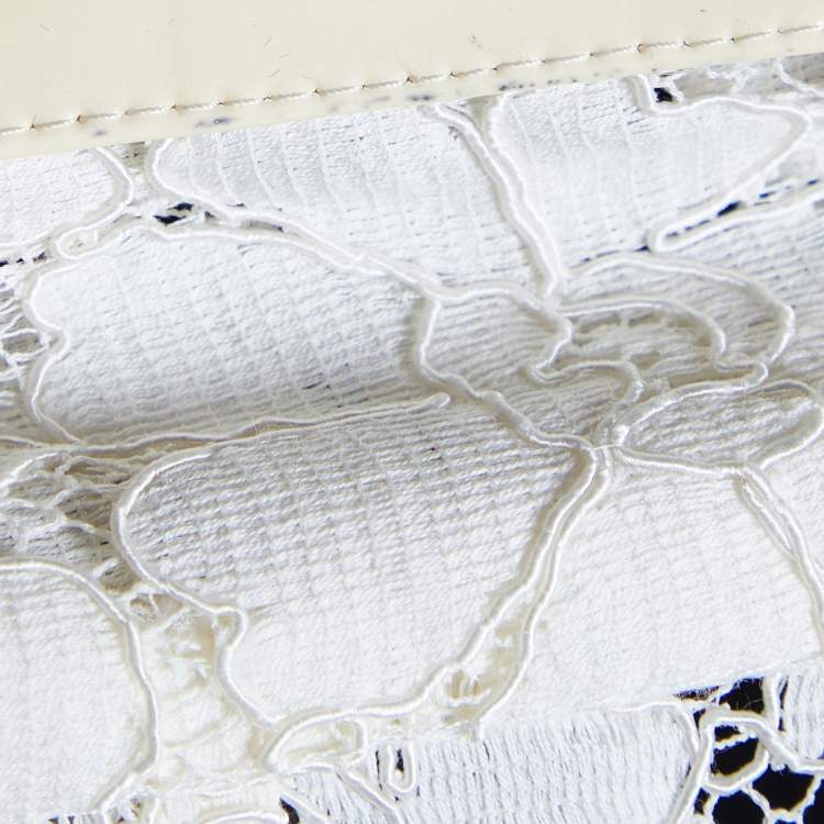 Pre Owned Chanel White Lace Wrap Button Top M