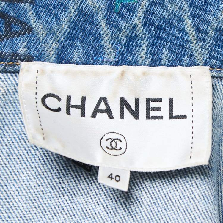مملوكة مسبقًا Chanel Blue Logo Printed Denim Button Front Jacket M