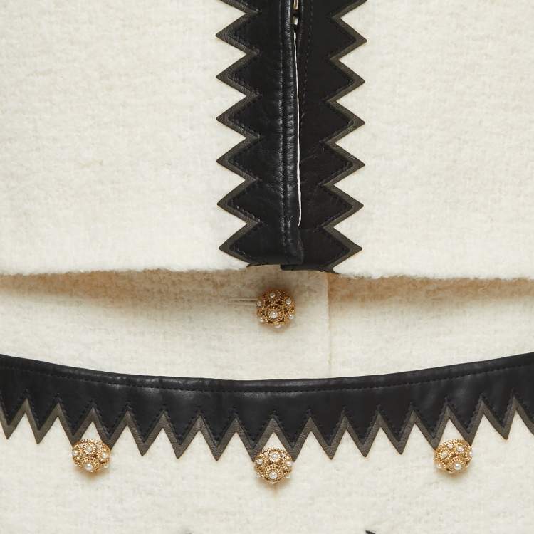Pre Owned Chanel Cream Boucle Wool Leather Trimmed Salzburg Skirt Suit L/M