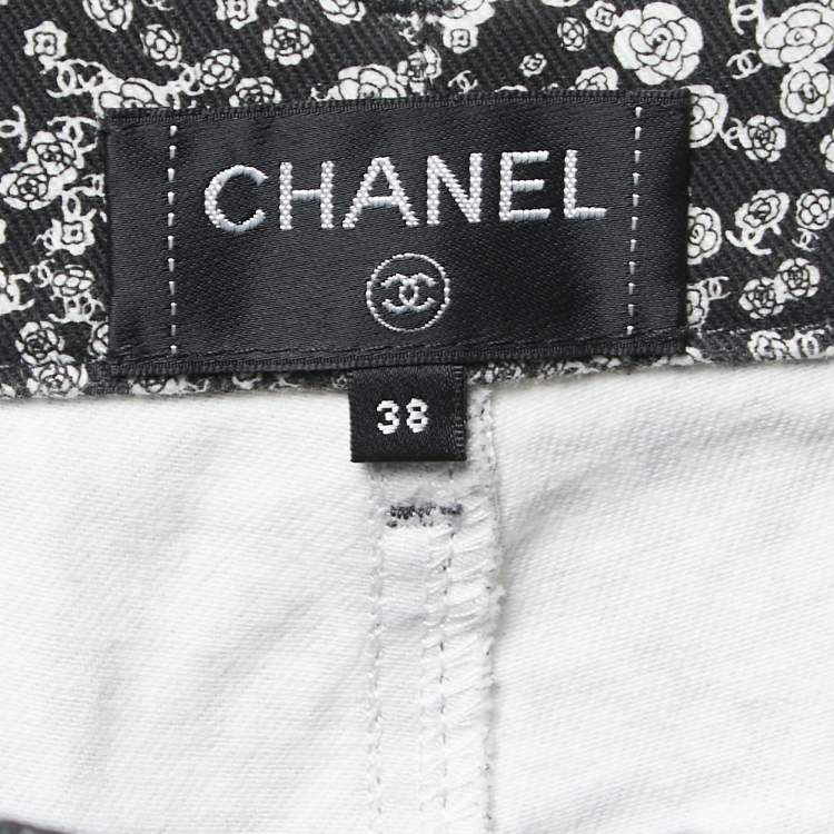 Pre Owned Chanel Black Camelia Printed Denim Jeans M Waist 28"