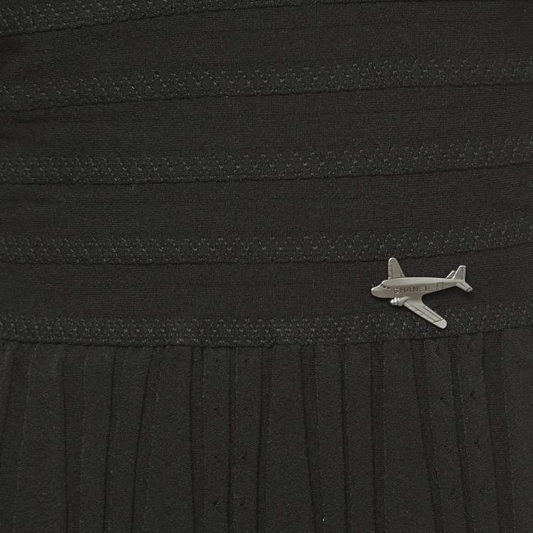 Pre Owned Chanel Black Knit Skirt Top Set M