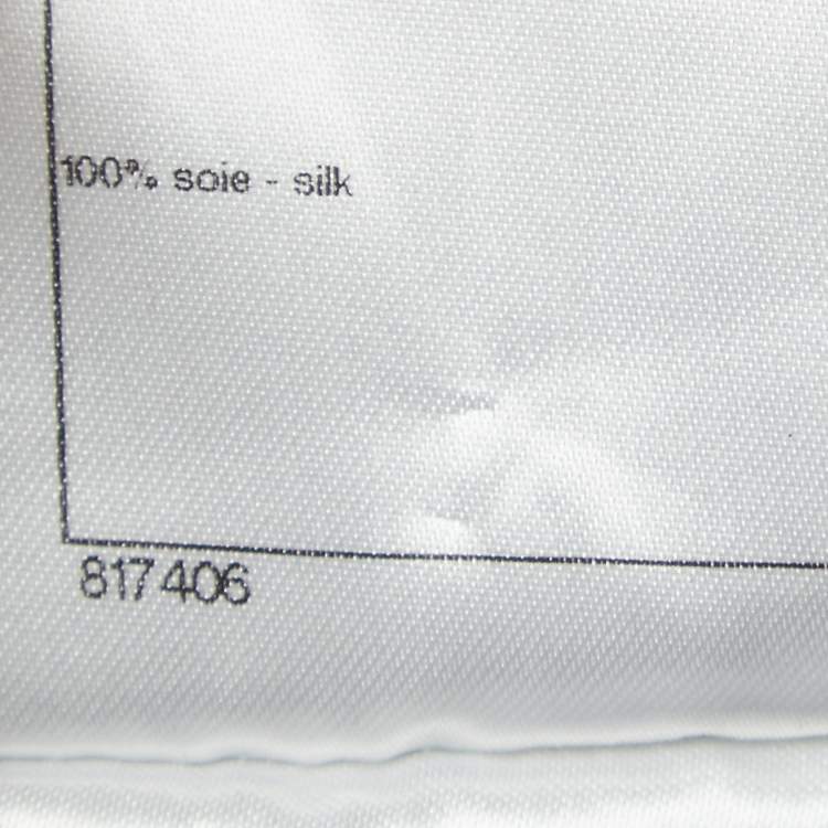 مملوكة مسبقًا Chanel Vintage Black Quilted Silk Buttoned Jacket M