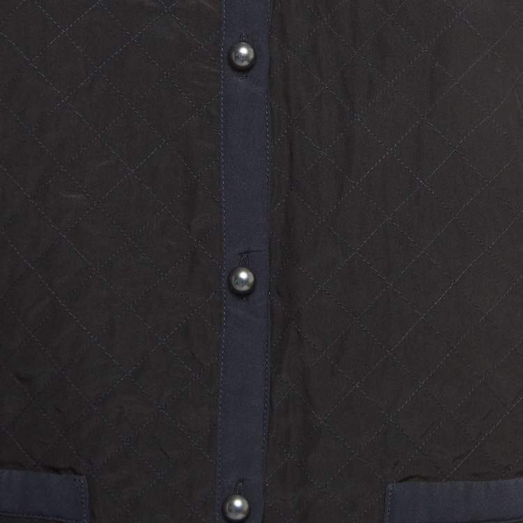 مملوكة مسبقًا Chanel Vintage Black Quilted Silk Buttoned Jacket M