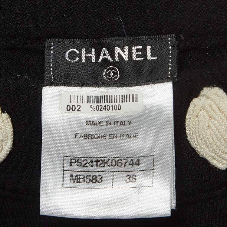 مملوكة مسبقًا Chanel Black Wool Blend Rose Detailed Sweater M