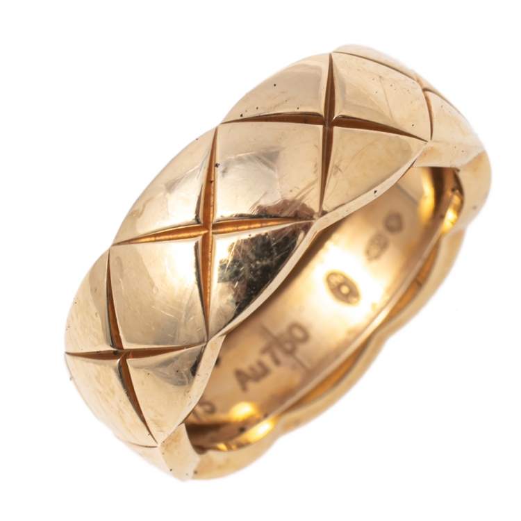 Pre Owned Chanel Coco Crush Quilted Motif Small Version 18K Yellow Gold Band Ring Size 49