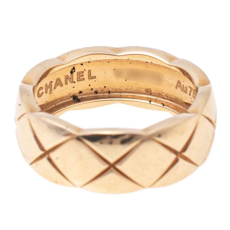 Pre Owned Chanel Coco Crush Quilted Motif Small Version 18K Yellow Gold Band Ring Size 49