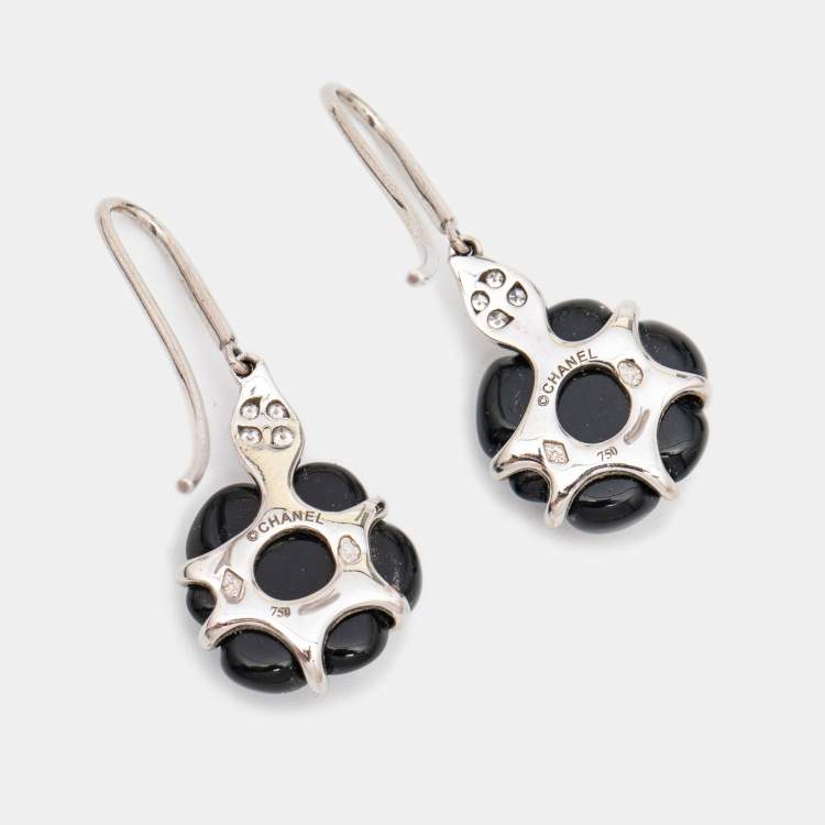 Pre Owned Chanel Camelia Sculpte Onyx Diamond 18k White Gold Earrings