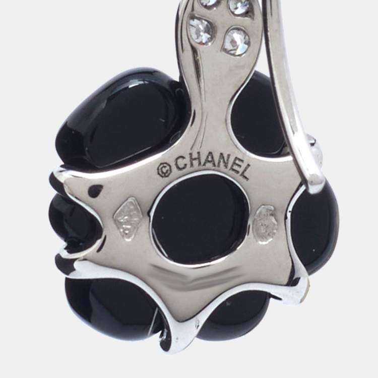 Pre Owned Chanel Camelia Sculpte Onyx Diamond 18k White Gold Hook Earrings