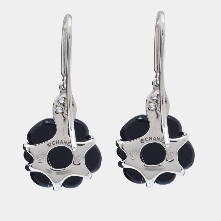 Pre Owned Chanel Camelia Sculpte Onyx Diamond 18k White Gold Hook Earrings