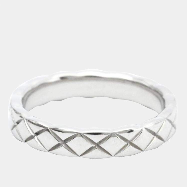 Pre Owned Chanel 18K White Gold Coco Crush Slim Ring EU 50