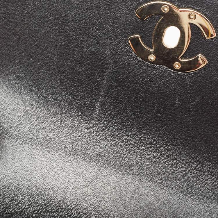 Pre Owned Chanel Black Quilted Leather Small Trendy CC Top Handle Bag