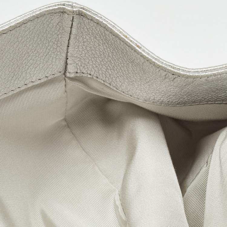 Pre Owned Chanel Silver Quilted Leather Casual Rock Airline Backpack