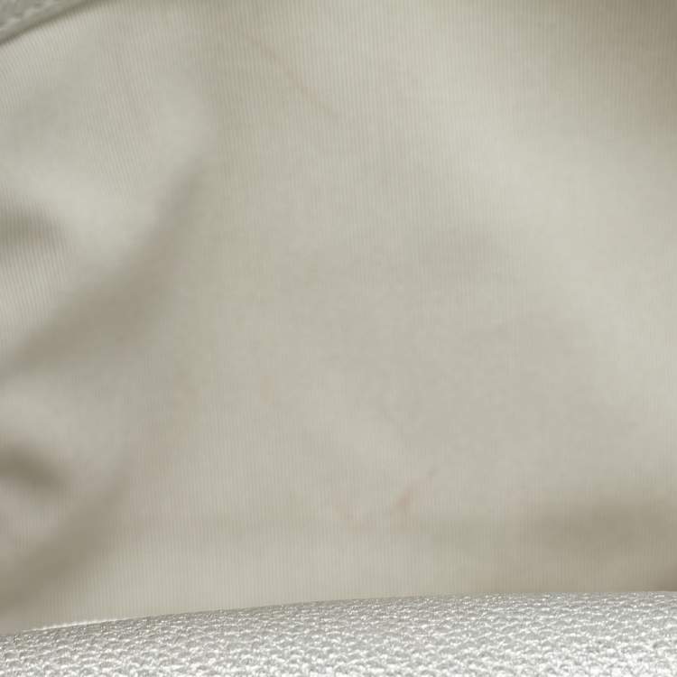 Pre Owned Chanel Silver Quilted Leather Casual Rock Airline Backpack