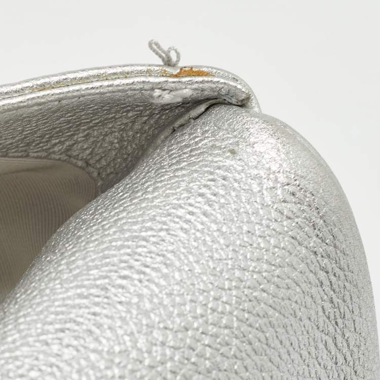 Pre Owned Chanel Silver Quilted Leather Casual Rock Airline Backpack