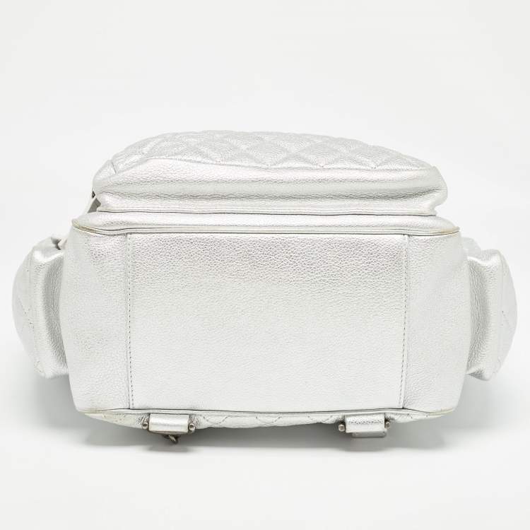 Pre Owned Chanel Silver Quilted Leather Casual Rock Airline Backpack