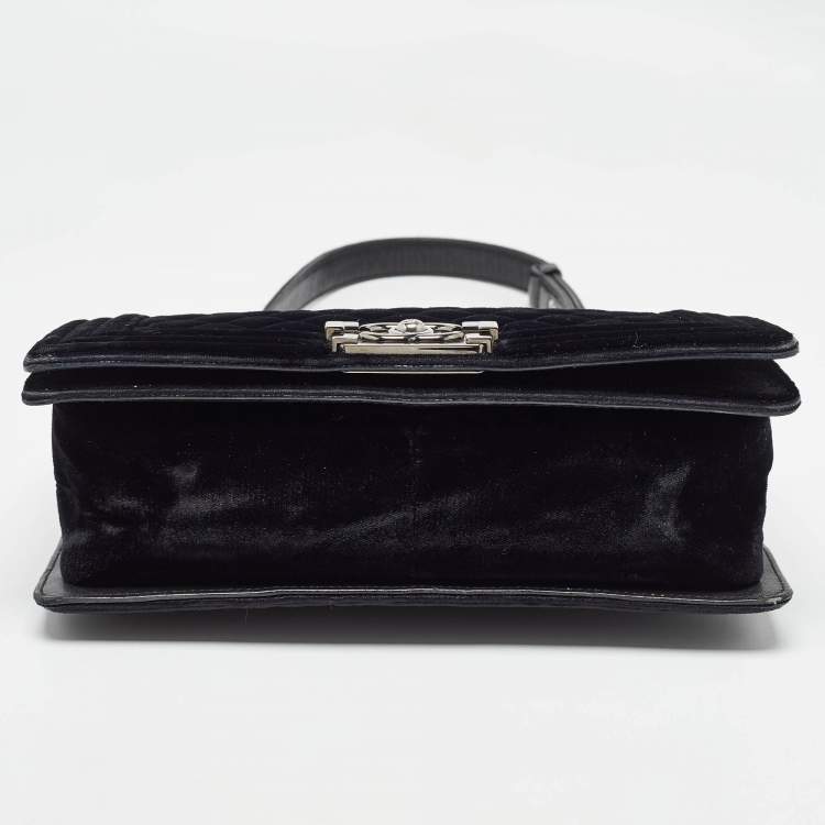 Pre Owned Chanel Black Quilted Velvet Medium Boy Flap Bag